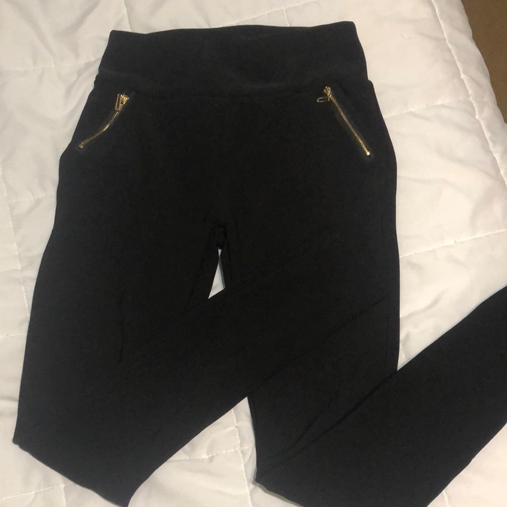 Shosho Black Leggings with Gold Zipper Pockets